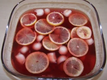 Rezept: Früchtetee-Bowle Früchtetee-Bowle - Rezept