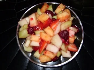 Fruchtsalat mit Sahne - Rezept - Bild Nr. 4