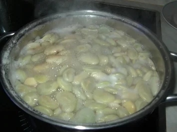 Rezept: Eintopf von dicken, weißen Bohnen Bild Nr. 2 Eintopf von dicken, weißen Bohnen - Rezept - Bild Nr. 2