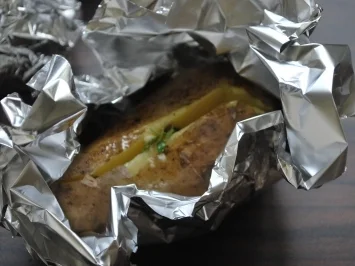 Rezept: Grillkartoffeln mit Thymianöl Grillkartoffeln mit Thymianöl - Rezept