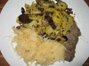 Gröstl mit Blut und Leberwurst - Rezept