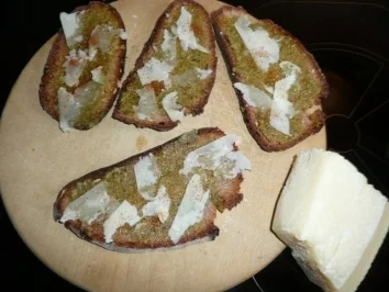 Rezept: DABEI ODER NEBENHER Brotchips DABEI ODER NEBENHER Brotchips - Rezept