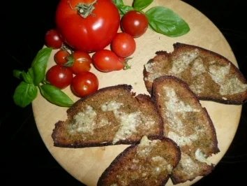Rezept: DABEI ODER NEBENHER Brotchips Bild Nr. 2 DABEI ODER NEBENHER Brotchips - Rezept - Bild Nr. 2