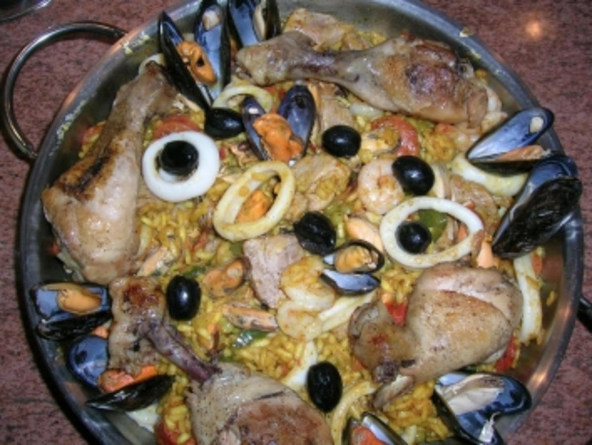 Paella Valenciana - (einfach leeeeecker - wer Spanien liebt!) so wie ich es mag und und meine Gäste auch - jeder Region hat ihr eigenes Rezept, es gibt keinen absoluten Klassiker, aber dieses ist aufwändig ,lecker+so wird es überwie - Rezept - Bild Nr. 3