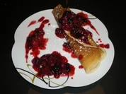 Waldfrüchte auf Mascarpone im süßen Pfannkuchen-Mantel - Rezept