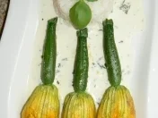 Gefüllte Zucchiniblüten an Limettensauce mit Reis - Rezept