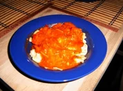 Selbstgemachte Tomatensauce über versch. Sorten Tortellini - Rezept