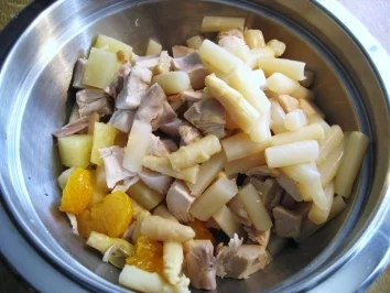 Geflügelsalat - mit Früchten - Rezept - Bild Nr. 5