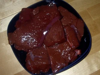 Rezept: Kalbsleber "Berliner Art" mit Kartoffelpüree Bild Nr. 3 Kalbsleber "Berliner Art" mit Kartoffelpüree - Rezept - Bild Nr. 3