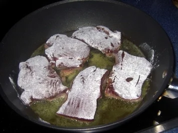 Rezept: Kalbsleber "Berliner Art" mit Kartoffelpüree Bild Nr. 4 Kalbsleber "Berliner Art" mit Kartoffelpüree - Rezept - Bild Nr. 4