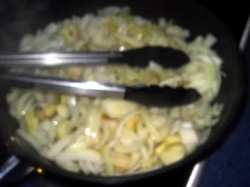 Rezept: Kalbsleber "Berliner Art" mit Kartoffelpüree Bild Nr. 5 Kalbsleber "Berliner Art" mit Kartoffelpüree - Rezept - Bild Nr. 5