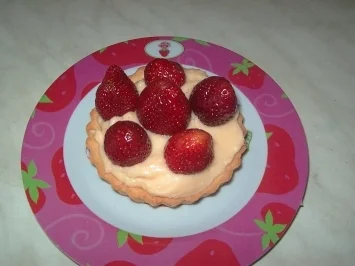 Rezept: Cremetörtchen mit Erdbeeren Cremetörtchen mit Erdbeeren - Rezept