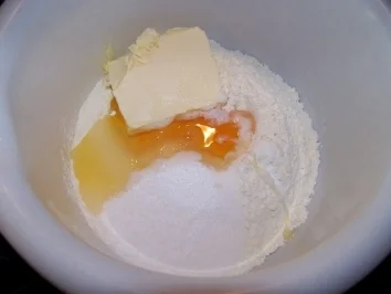 Rezept: Kuchen - Pflaumenkuchen Bild Nr. 2 Kuchen - Pflaumenkuchen - Rezept - Bild Nr. 2