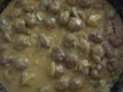 Hackbällchen in Curry-Kokos-Sauce - Rezept