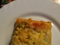 Rezept: Pizza mit Erbsen, Mais, Hack und Hollandaise Pizza mit Erbsen, Mais, Hack und Hollandaise - Rezept