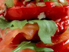 antipasti millefoglie di salmone affumicato - Rezept