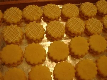 Rezept: Sektplätzchen Bild Nr. 3 Sektplätzchen - Rezept - Bild Nr. 3