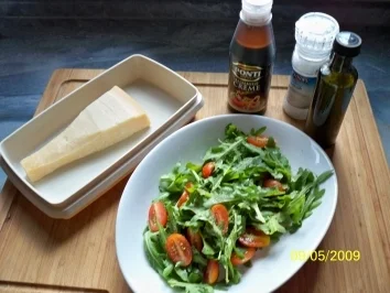 Rezept: Rucola-Tomatensalat Bild Nr. 2 Rucola-Tomatensalat - Rezept - Bild Nr. 2