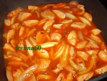 Rezept: Pikantes Wurstgulasch Bild Nr. 4 Pikantes Wurstgulasch - Rezept - Bild Nr. 4