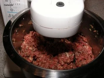 Buletten oder Frikadellen oder Fleischpflanzerl - Rezept - Bild Nr. 2