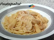 Bandnudeln mit Gorgonzola, Birnen und Pinienkernen - Rezept