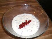 Eierlikörquark mit roten Johannisbeeren - Rezept