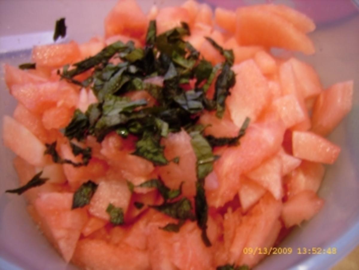 Radieschen - Melonen - Salat mit Ziegenkäse und Limettenvinaigrette - Rezept - Bild Nr. 4