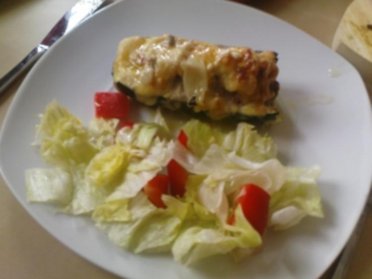 Zucchini mit Hackfleisch und Käse überbacken - einfach - 243 kcal/100g