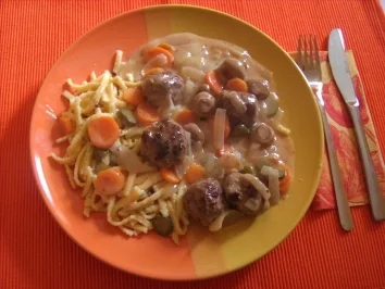 Gehacktesbällchen in Champignon-Rahmsoße - Rezept - Bild Nr. 2