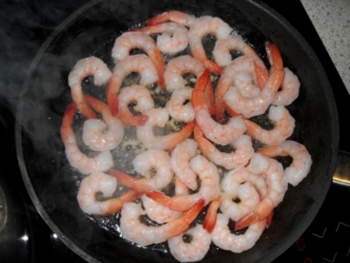 Scampi mit Knoblauchnudeln - Rezept - Bild Nr. 2