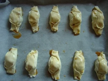 Blätterteig-Täschchen für den Kartenspielabend... - Rezept - Bild Nr. 8