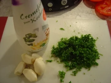 Rezept: feiner Kartoffelstampf mit Knoblauch und Petersilie feiner Kartoffelstampf mit Knoblauch und Petersilie - Rezept