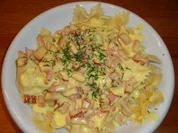 Nudeln mit Käse-Schinken-Soße - Rezept