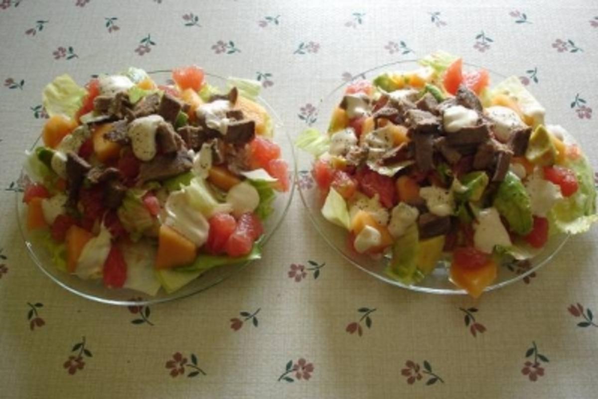 Herbstlicher Salatteller mit Rindfleischstreifen - Rezept - Bild Nr. 2