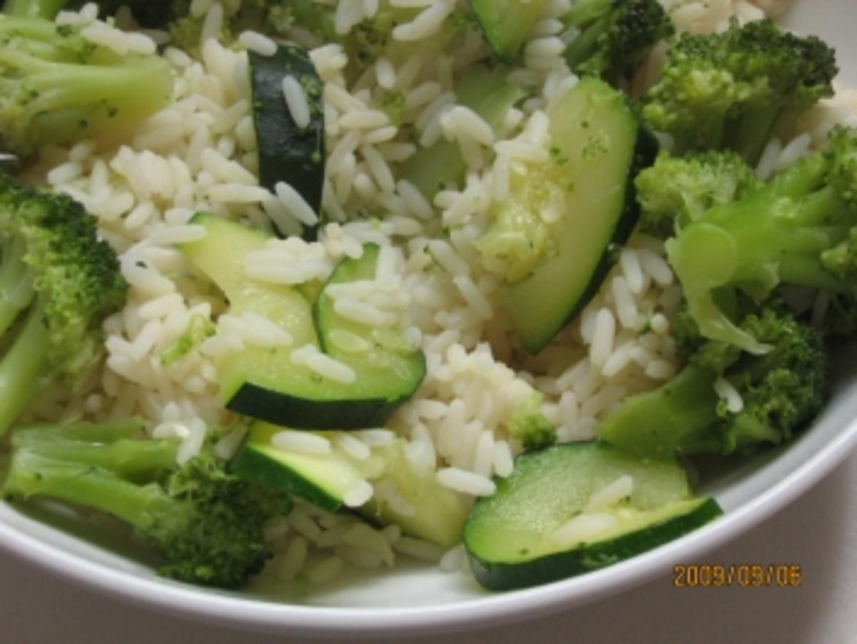 Grünes Gemüse mit Reis - Rezept