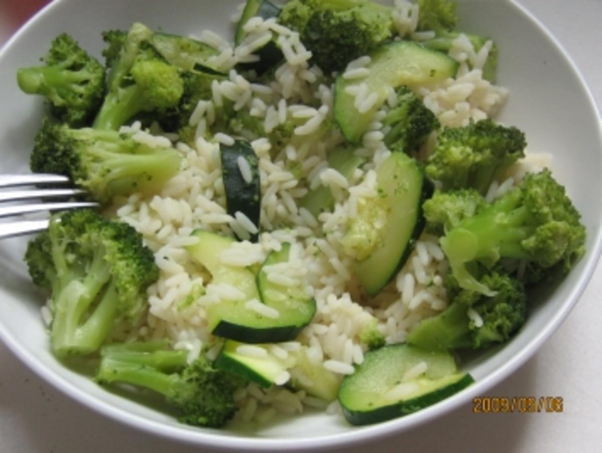Grünes Gemüse mit Reis - Rezept - Bild Nr. 2