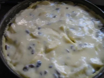 Apfel-Rosinen-Bienenstich - Rezept - Bild Nr. 10