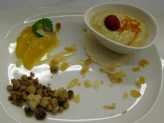 Créme á la Leo´s – Kaffeecréme mit Butterstreusel und Orangenfilets - Rezept