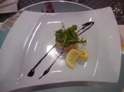 Rezept: Forellen(Lachs)tatar auf Blinitรผrmchem Forellen(Lachs)tatar auf Blinitรผrmchem - Rezept