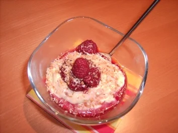Kokos-Vanillepudding mit Himbeeren - Rezept