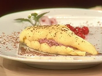 Gefüllte Eclair mit Johannisbeercreme a la Reeh - Rezept