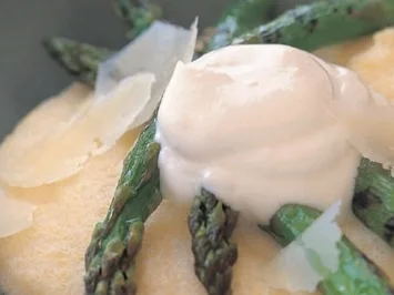 Rezept: Polenta mit grünem Spargel Polenta mit grünem Spargel - Rezept