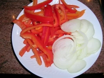 Rezept: Chinesische-Wok-Pfanne (Rindfleisch süss-sauer) meine spezielle Kreation, die immer gut ankommt Bild Nr. 7 Chinesische-Wok-Pfanne (Rindfleisch süss-sauer) meine spezielle Kreation, die immer gut ankommt - Rezept - Bild Nr. 7