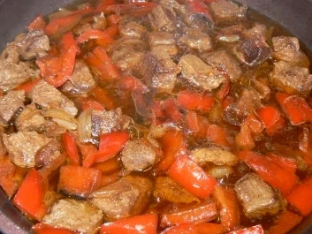 mariniertes Rindergulasch mit Bandnudeln - Rezept - Bild Nr. 3