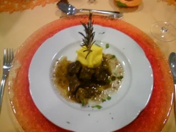 Rezept: Beuf en dante - Rindfleisch in Rotwein Beuf en dante - Rindfleisch in Rotwein - Rezept