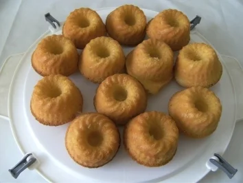 Rezept: KLEINGEBÄCK - Uta's Eierlikör-Mini-Gugelhüpfer oder Uta's Eierlikör-Muffins (3 cm x 7 cm) KLEINGEBÄCK - Uta's Eierlikör-Mini-Gugelhüpfer oder Uta's Eierlikör-Muffins (3 cm x 7 cm) - Rezept