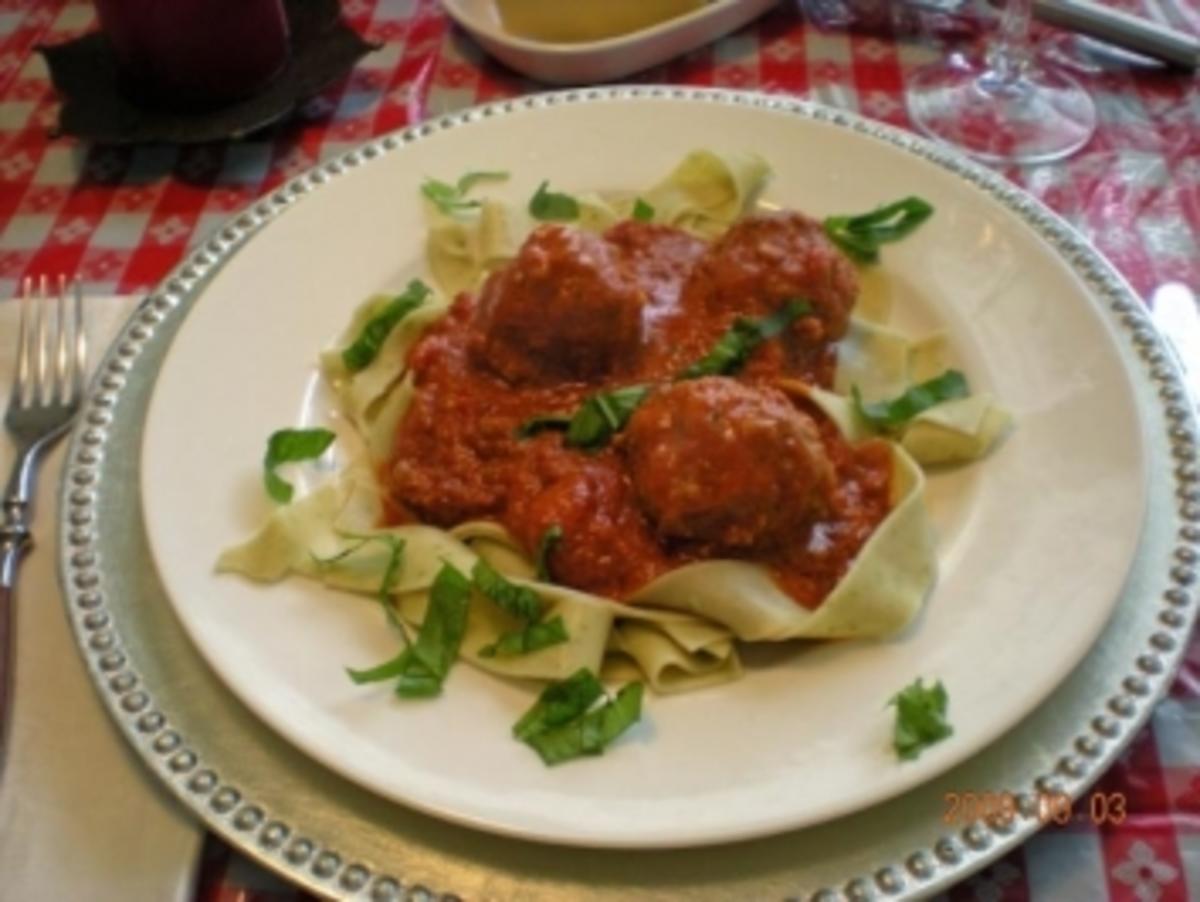 Spaghetti with Meatballs - Rezept