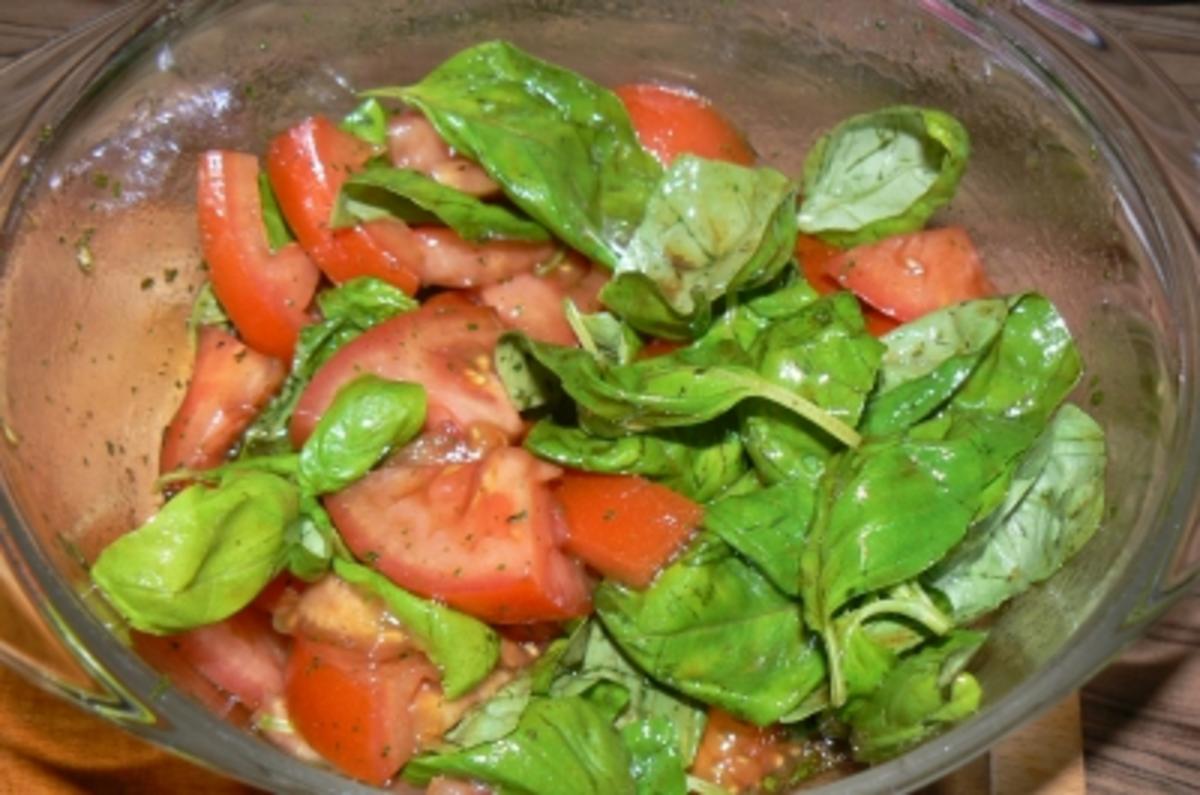 Basilikum-Tomatensalat - Rezept - Bild Nr. 2