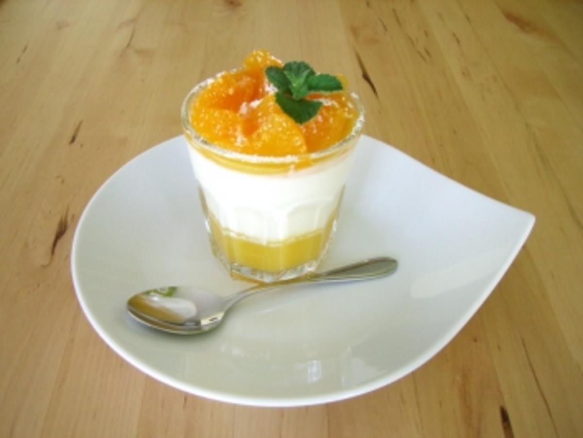 Holunderblütenmousse mit Orangengelee - Rezept