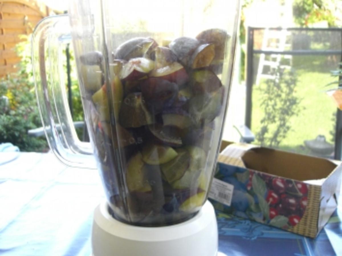 Pflaumenmarmelade mit Rum - einfach - 49 kcal/100g